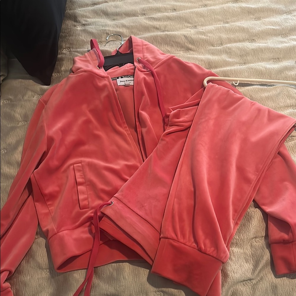 Juicy Couture Pink Cropped Jacket with V-Neck Design